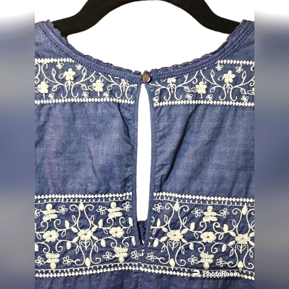 Lands End Canvas Embroidered Floral Top Size 10 - Picture 7 of 7